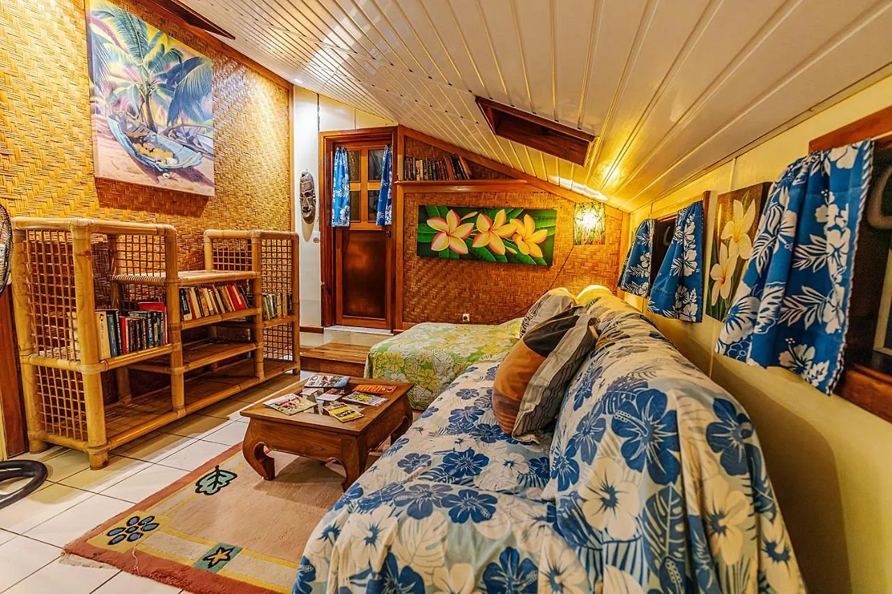 Heimanarii'S Lodge - Fare Tiare Haapiti
